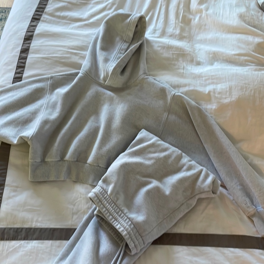 Aritzia Tna Cozy AF Fleece Sweatsuit